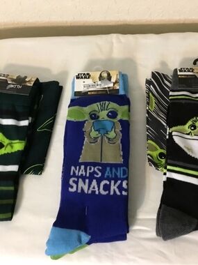 Star Wars Blue and Green Grogu 'Naps and Snacks' Crew Socks